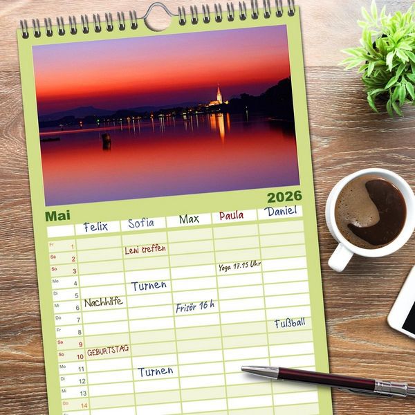 Produktbild: Familienplaner 2026 - Radolfzell am sch&ouml;nen Bodensee mit 5 Spalten (Wandkalender, 21 x 45 cm) CALVENDO