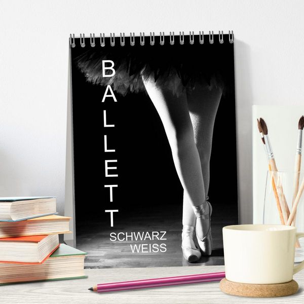 Produktbild: Ballett Schwarzweiss (Tischkalender 2026 DIN A5 hoch), CALVENDO Monatskalender