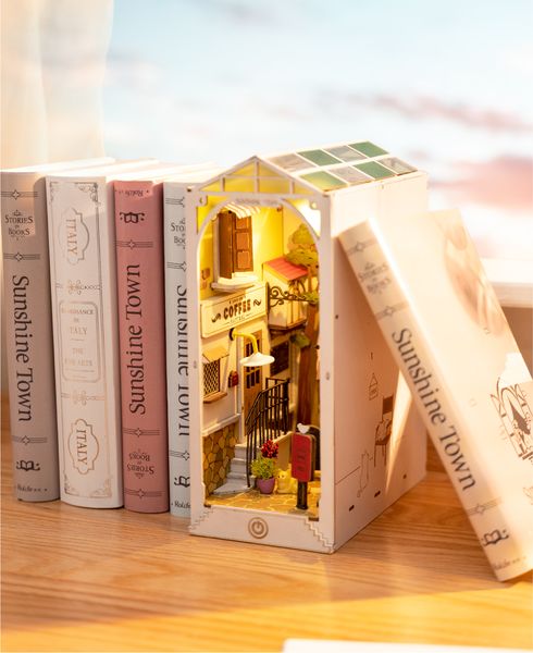 Book Nook DIY Bücherecke Sunshine Town