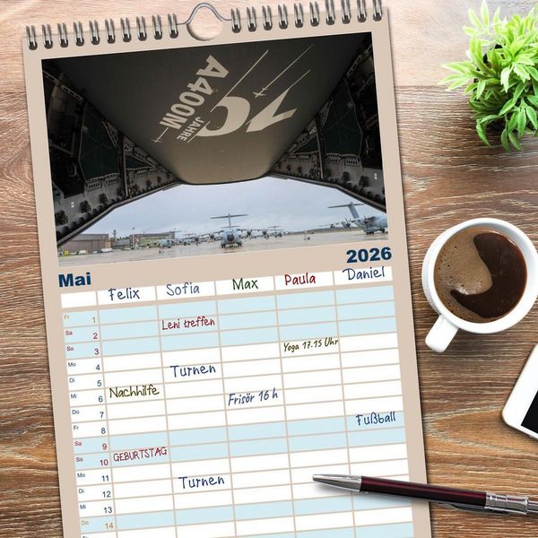 Produktbild: Familienplaner 2026 - A400M LTG 62 mit 5 Spalten (Wandkalender, 21 x 45 cm) CALVENDO