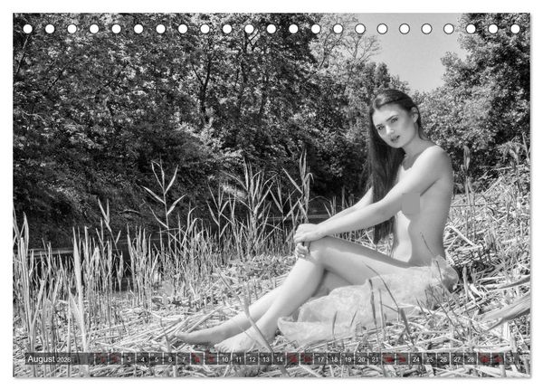 Produktbild: Girls and Nature (Tischkalender 2026 DIN A5 quer), CALVENDO Monatskalender