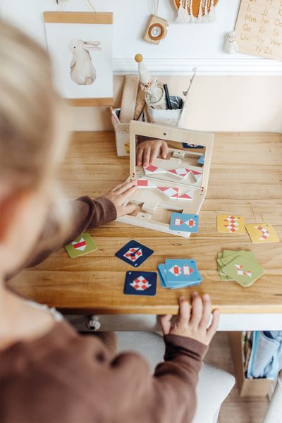 Produktbild: Symmetriespiel mit Spiegel "Educate"