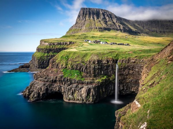 Produktbild: CALVENDO Puzzle Panoramablick Mulafossur Wasserfall F&auml;r&ouml;er Inseln | 1000 Teile Lege-Gr&ouml;&szlig;e 64x48cm Foto-Puzzle f&uuml;r gl&uuml;ckliche Stunden