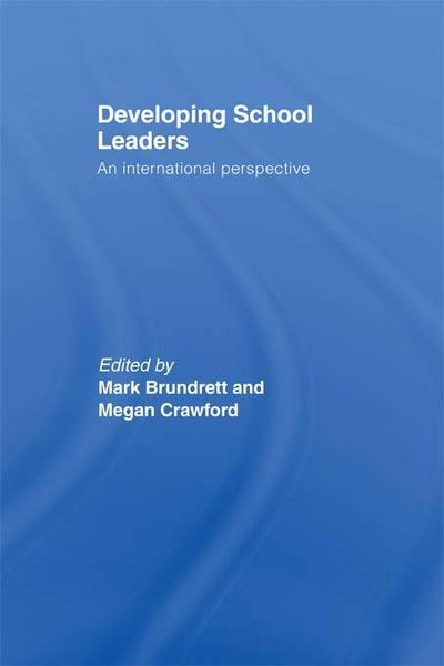 Produktbild: Developing School Leaders