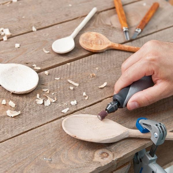 Produktbild: Dremel 2050-15 Stylo+ F0132050JM Multifunktionswerkzeug mit Zubeh&ouml;r 17teilig 9 W