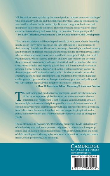 Produktbild: Realizing the Potential of Immigrant Youth