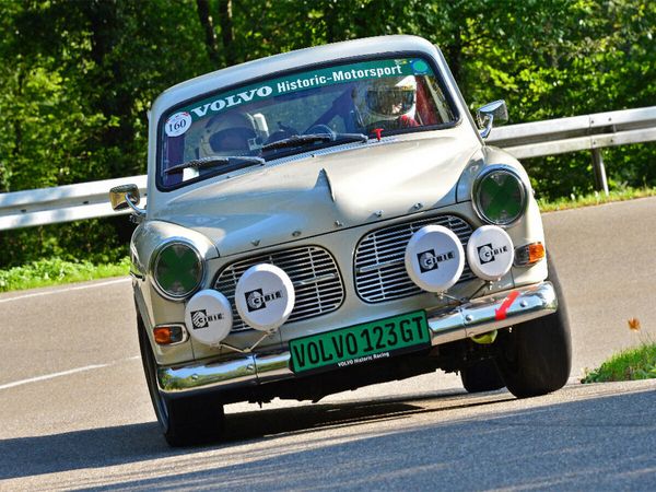 Produktbild: CALVENDO Puzzle Volvo Amazon 123 GT Amazon - 1967 | 1000 Teile Lege-Gr&ouml;&szlig;e 64x48cm Foto-Puzzle f&uuml;r gl&uuml;ckliche Stunden