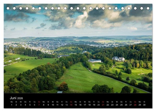 Produktbild: Brilon aus der Vogelperspektive (Tischkalender 2026 DIN A5 quer), CALVENDO Monatskalender