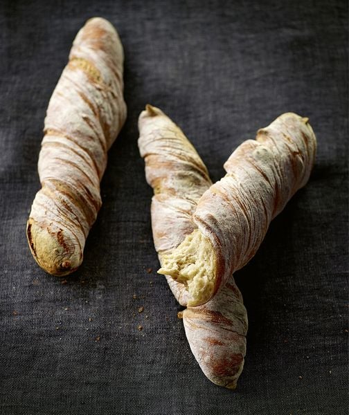 Brot backen in Perfektion mit Hefe
