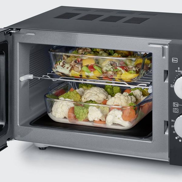 Produktbild: Severin MW 7762 Mikrowelle Schwarz, Edelstahl 800W Grillfunktion