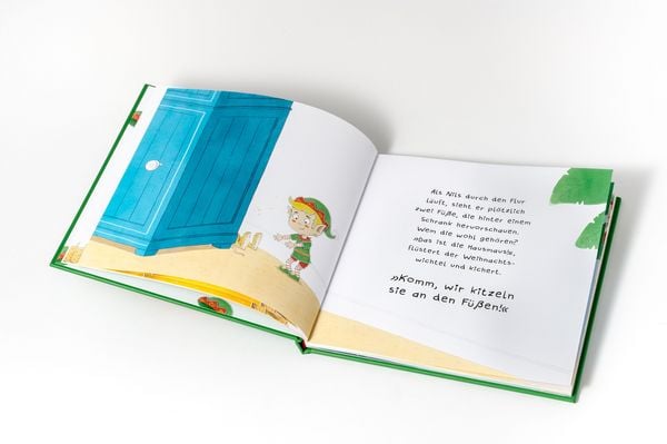 Produktbild: Weck den Weihnachtswichtel. Ein Weihnachts-Mitmachbuch. Zum Sch&uuml;tteln, Schaukeln, Pusten und mehr. Von 2 bis 4 Jahren