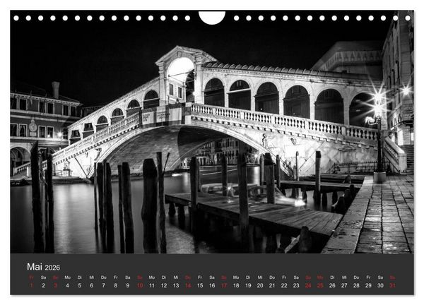 Produktbild: URBANE FOTOGRAFIE Zw&ouml;lf klassische Impressionen (Wandkalender 2026 DIN A4 quer), CALVENDO Monatskalender