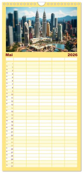 Produktbild: Familienplaner 2026 - Urlaub in Miniatur mit 5 Spalten (Wandkalender, 21 x 45 cm) CALVENDO