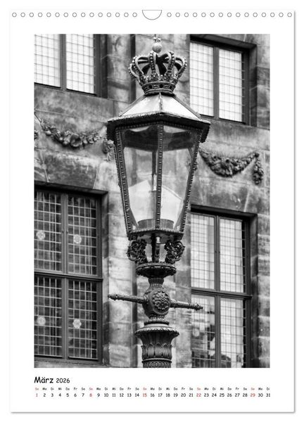 Produktbild: Stra&szlig;enlaternen Monochrom (Wandkalender 2026 DIN A3 hoch), CALVENDO Monatskalender