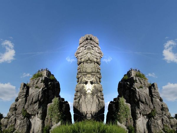 Produktbild: CALVENDO Puzzle Die Externsteine - W&auml;chter aus einer anderen Zeit | 1000 Teile Lege-Gr&ouml;&szlig;e 64x48cm Foto-Puzzle f&uuml;r gl&uuml;ckliche Stunden