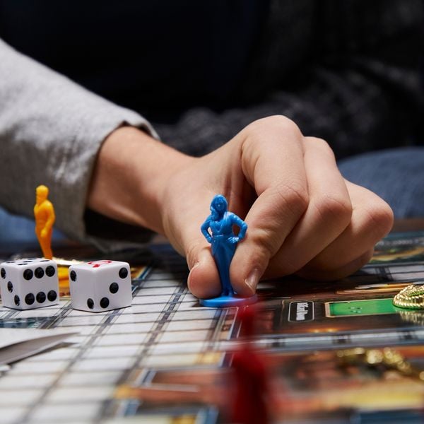 Produktbild: Hasbro F6420100 - Cluedo, Detektivspiel, Neuauflage, Krimi & R&auml;tsel Spiel