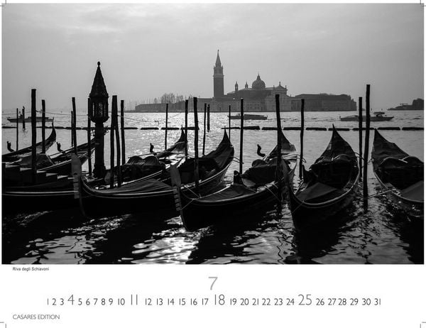 Produktbild: Venedig Kalender 2027 schwarz weiss &ndash; Wandkalender | Fotokalender Italien 42x55 &ndash; mit malerischen Fotos von Venedig , Italien