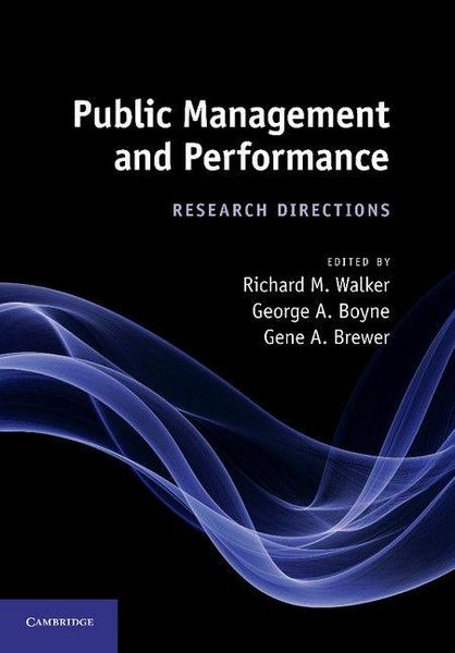 Produktbild: Public Management and Performance