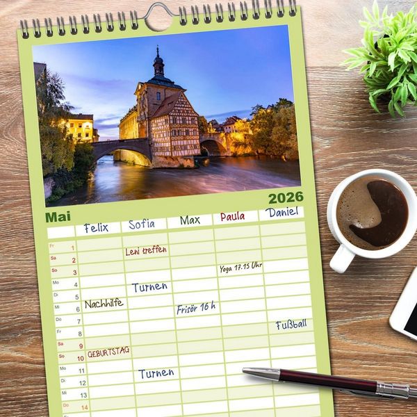 Produktbild: Familienplaner 2026 - Deutschlands sch&ouml;nste Altst&auml;dte - Bayern mit 5 Spalten (Wandkalender, 21 x 45 cm) CALVENDO
