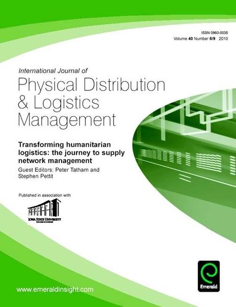 Produktbild: Transforming Humanitarian Logistics