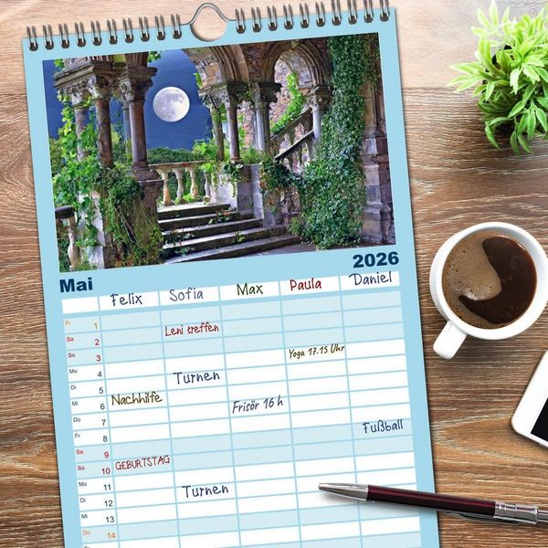 Produktbild: Familienplaner 2026 - Pl&auml;tze zum Tr&auml;umen mit 5 Spalten (Wandkalender, 21 x 45 cm) CALVENDO