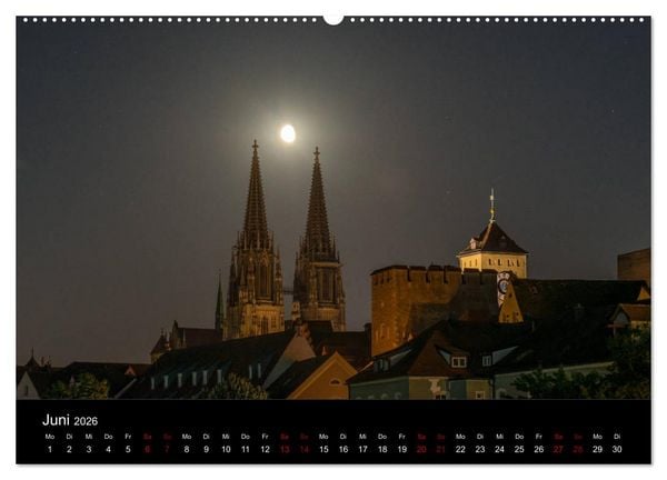 Produktbild: Regensburg bei Nacht (Wandkalender 2026 DIN A2 quer), CALVENDO Monatskalender