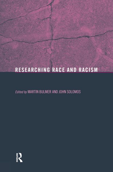 Produktbild: Researching Race and Racism