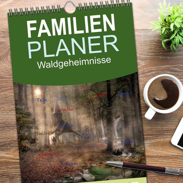 Produktbild: Familienplaner 2026 - Waldgeheimnisse mit 5 Spalten (Wandkalender, 21 x 45 cm) CALVENDO