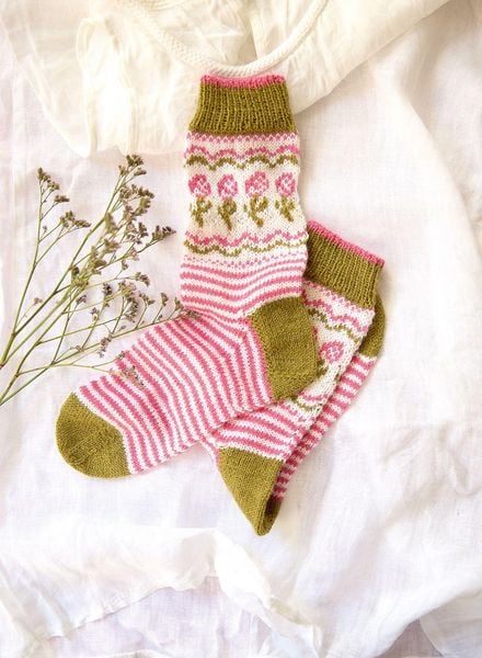 Produktbild: Romantische Socken stricken