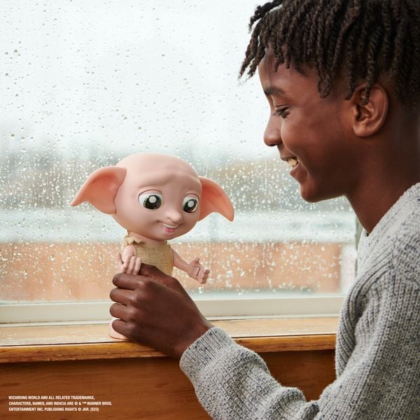 Produktbild: Wizarding World Harry Potter - Interaktiver Dobby Hauself Puppe mit &uuml;ber 30 Ger&auml;uschen, S&auml;tzen und Bewegungen, Deutsch-Italienisch