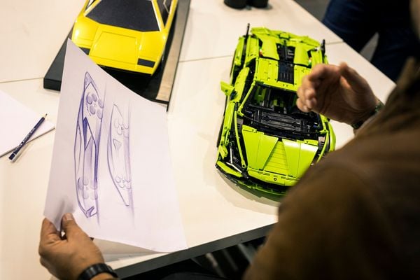 Produktbild: LEGO Technic 42115 Lamborghini Sián FKP 37 Rennwagen für Erwachsene