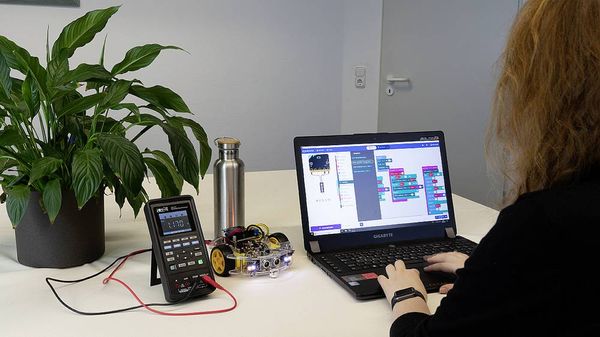 Produktbild: Joy-it Roboter Micro:Bit \"JoyCar\" Fertigger&auml;t MB-Joy-Car-set4
