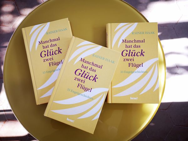 Produktbild: Manchmal hat das Gl&uuml;ck zwei Fl&uuml;gel