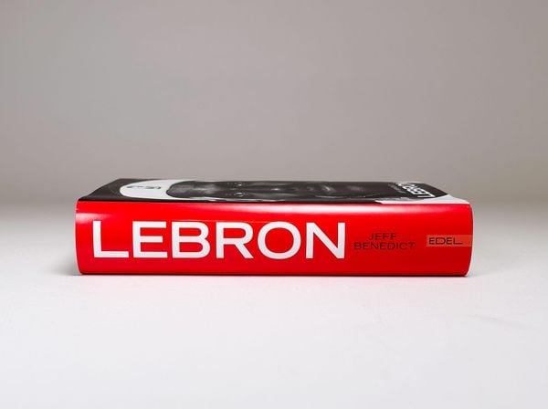 Produktbild: LEBRON &ndash; Die gro&szlig;e Biografie des NBA-Superstars