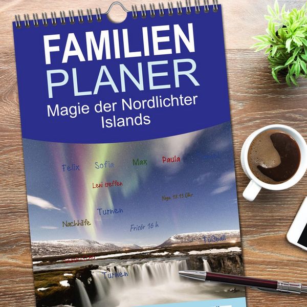Produktbild: Familienplaner 2026 - Magie der Nordlichter Islands mit 5 Spalten (Wandkalender, 21 x 45 cm) CALVENDO