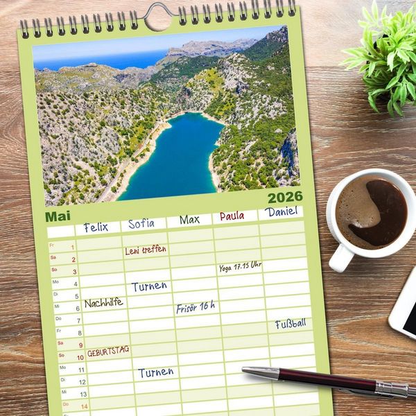 Produktbild: Familienplaner 2026 - Mallorca - einzigartige Luftbildaufnahmen mit 5 Spalten (Wandkalender, 21 x 45 cm) CALVENDO