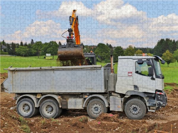 Produktbild: CALVENDO Puzzle Renault Truck | 1000 Teile Lege-Gr&ouml;&szlig;e 64x48cm Foto-Puzzle f&uuml;r gl&uuml;ckliche Stunden