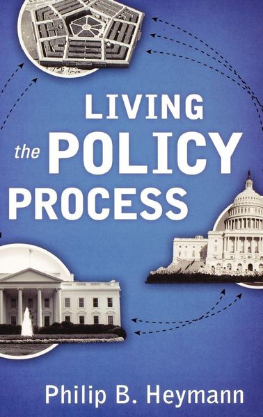 Produktbild: Living the Policy Process
