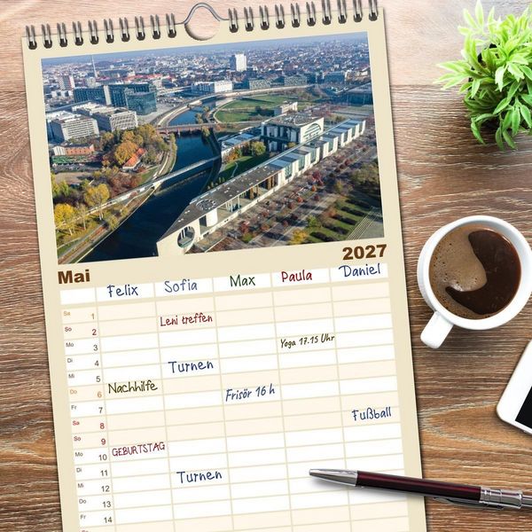 Produktbild: Familienplaner 2027 - Berlin - Reise durch die deutsche Geschichte mit 5 Spalten (Wandkalender, 21 x 45 cm) CALVENDO