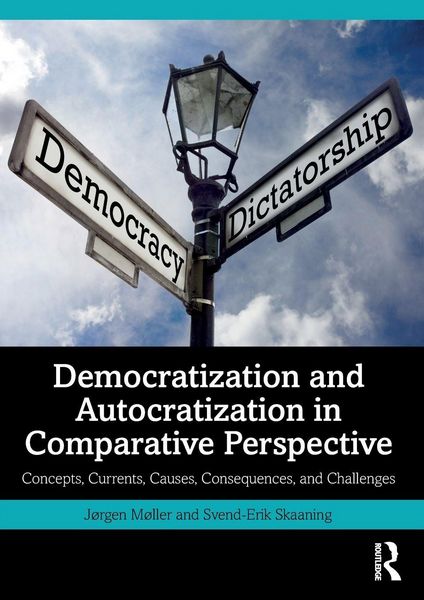 Produktbild: Democratization and Autocratization in Comparative Perspective