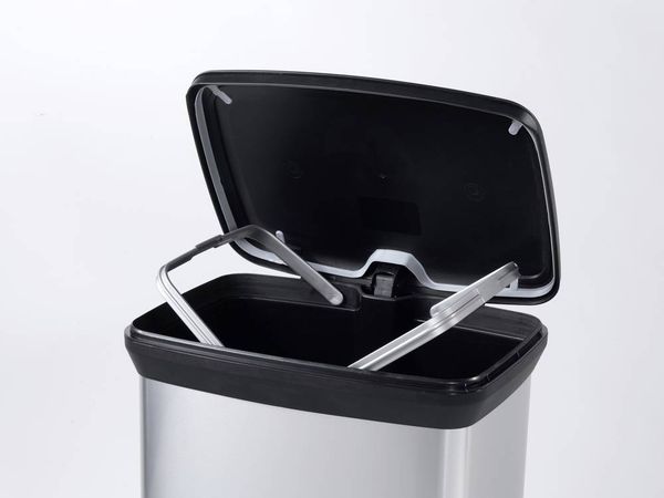 Produktbild: Curver Deco bin metalics 240643 M&uuml;lleimer 50 l (B x H x T) 390 x 720 x 290 mm Silber, Schwarz 1 St.