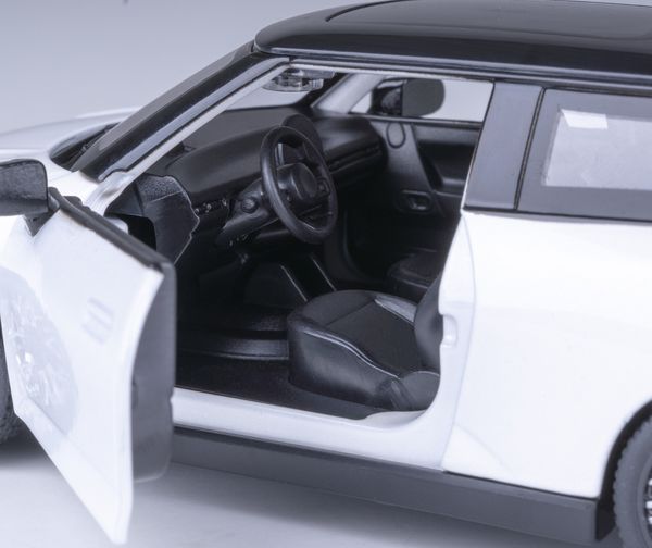 Produktbild: BMW Mini Cooper Diecast 1:28 wei&szlig; inkl. Knopfzellen