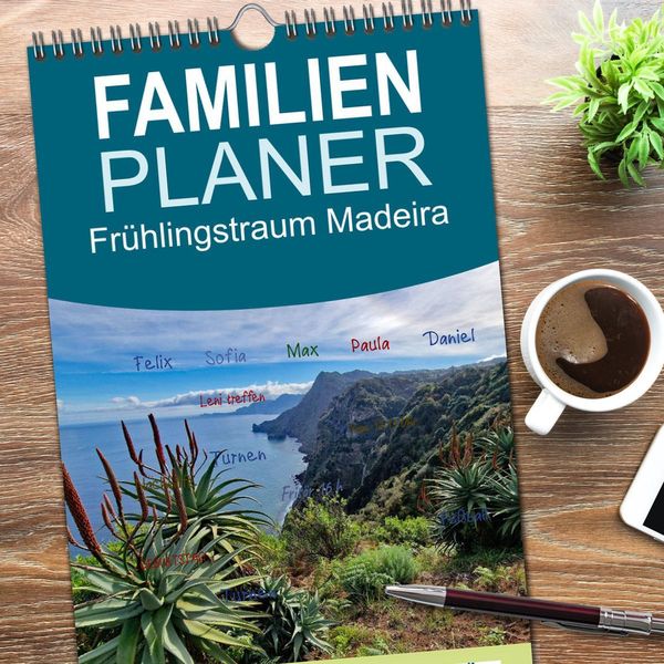 Produktbild: Familienplaner 2026 - Fr&uuml;hlingstraum Madeira mit 5 Spalten (Wandkalender, 21 x 45 cm) CALVENDO