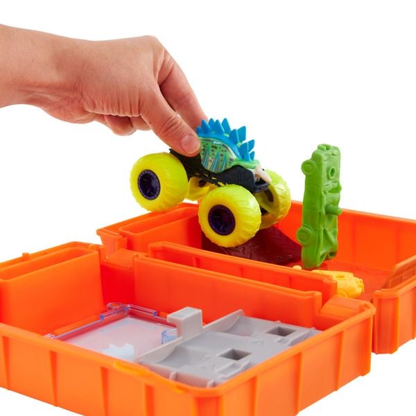 Produktbild: Hot Wheels Monster Trucks Stunt N' Go Fossil Fuel Playset (EC)