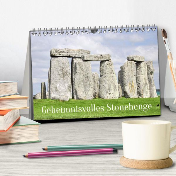 Produktbild: Geheimnisvolles Stonehenge (Tischkalender 2026 DIN A5 quer), CALVENDO Monatskalender