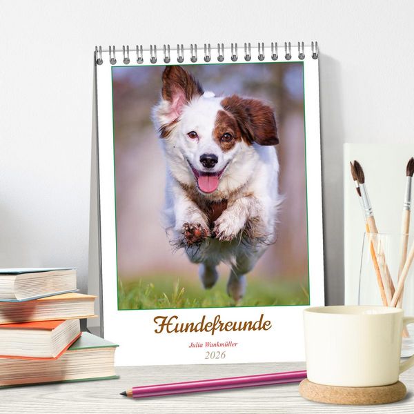 Produktbild: Hundefreunde (Tischkalender 2026 DIN A5 hoch), CALVENDO Monatskalender