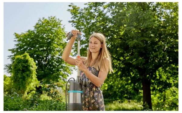 Produktbild: GARDENA 01420-20 f&uuml;r Regenfasspumpen Teleskoprohrverl&auml;ngerung 40mm