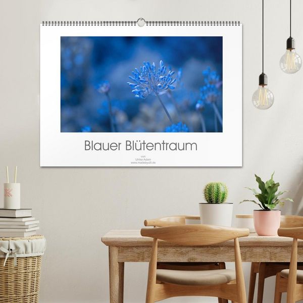 Produktbild: Blauer Bl&uuml;tentraum (Wandkalender 2026 DIN A2 quer), CALVENDO Monatskalender