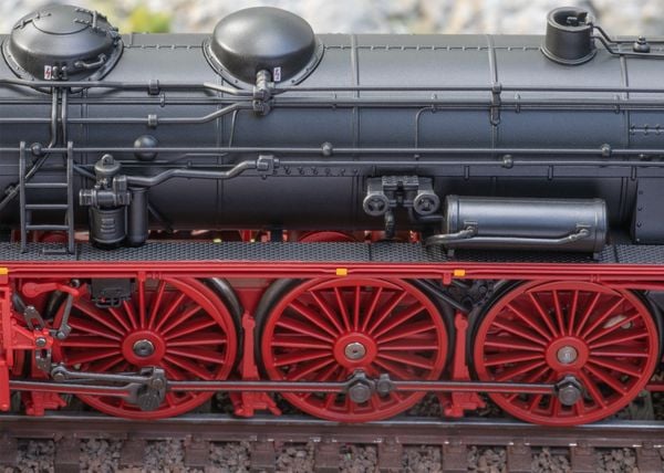 Produktbild: M&auml;rklin 038190 H0 Dampflok 19 016 DR/DDR