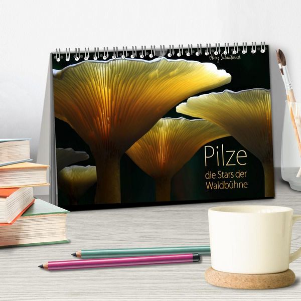 Produktbild: Pilze - die Stars der Waldb&uuml;hne (Tischkalender 2027 DIN A5 quer), CALVENDO Monatskalender